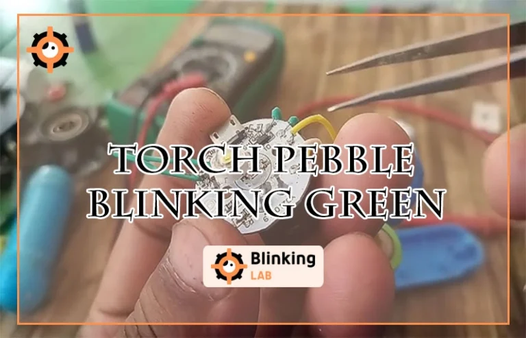 Torch Pebble Blinking Green